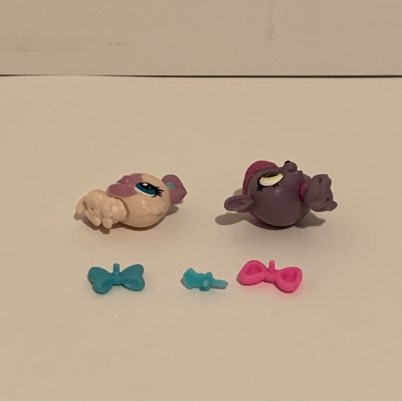LPS LITTLEST PET SHOP TEENIEST TINIEST CAT & GOAT MINI FIGURES WITH 3 MINI BOWS - Picture 4 of 4